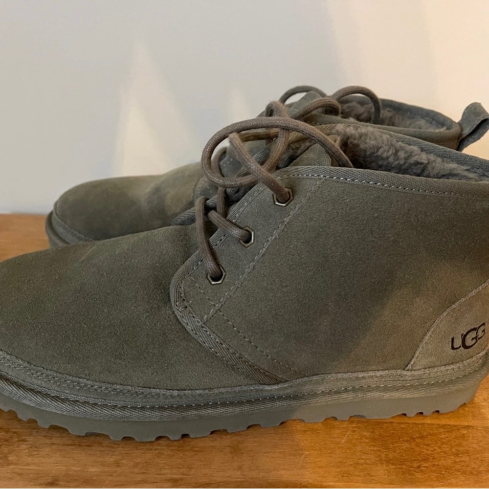 Ugg Neumel Olive- Size 9